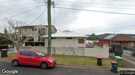 Google street view for 3/205 Albany Street, Point Frederick 2250, NSW