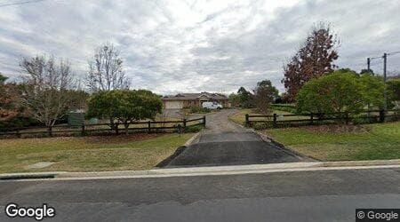 Google street view for 205 Aberglasslyn Road, Aberglasslyn 2320, NSW