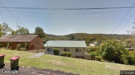 Google street view for 5/10 Albert Street, Ourimbah 2258, NSW