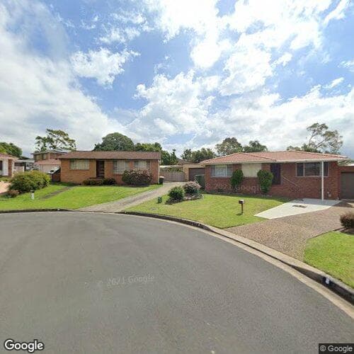 Google street view for 10 Aitken Close, Albion Park 2527, NSW
